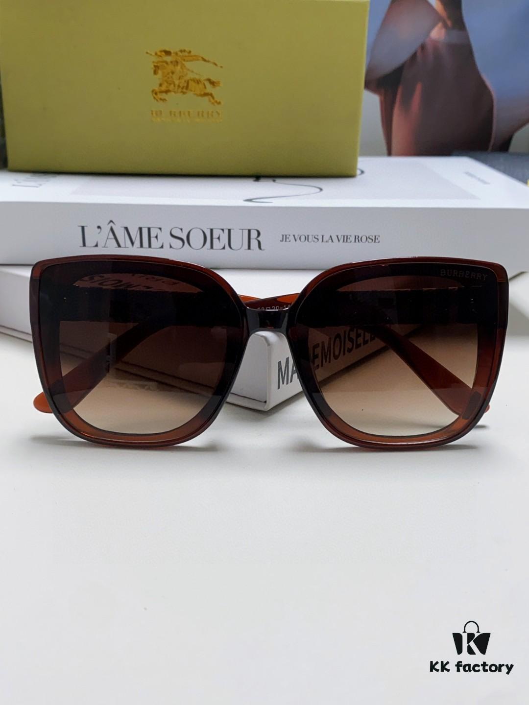 Burberry 2024 New Korean-Style Oversized Wide-Leg Fashionable Fast-Moving Sunglasses Unisex Celebrity-Inspired Slimming Sun Glasses with Horse Logo and Classic Check Pattern