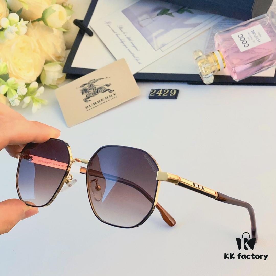 Burberry Metal Frame Sunglasses Unisex Small Frame UV Protection for Summer Beach Travel Driving Stylish High-End Eyewear