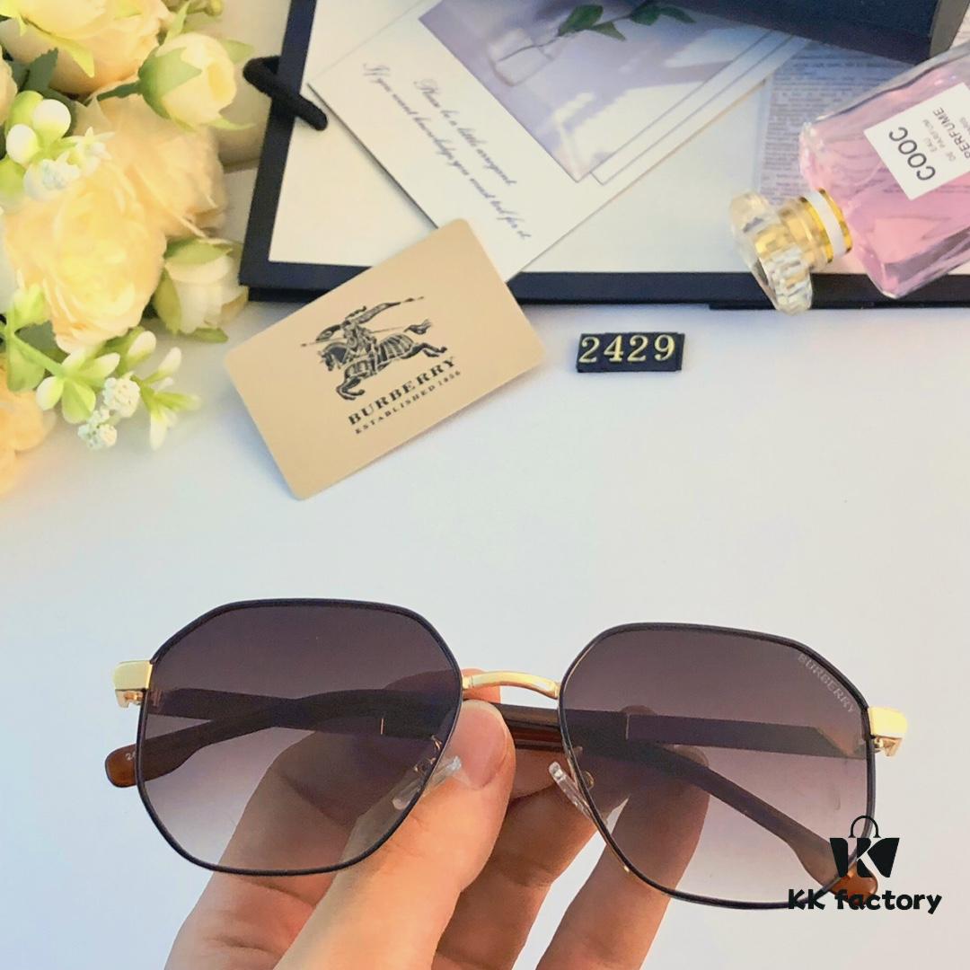 Burberry Metal Frame Sunglasses Unisex Small Frame UV Protection for Summer Beach Travel Driving Stylish High-End Eyewear