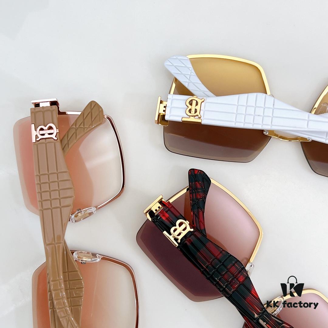 140 BURBERRY MOD: BE6009 Size: 60-15-145