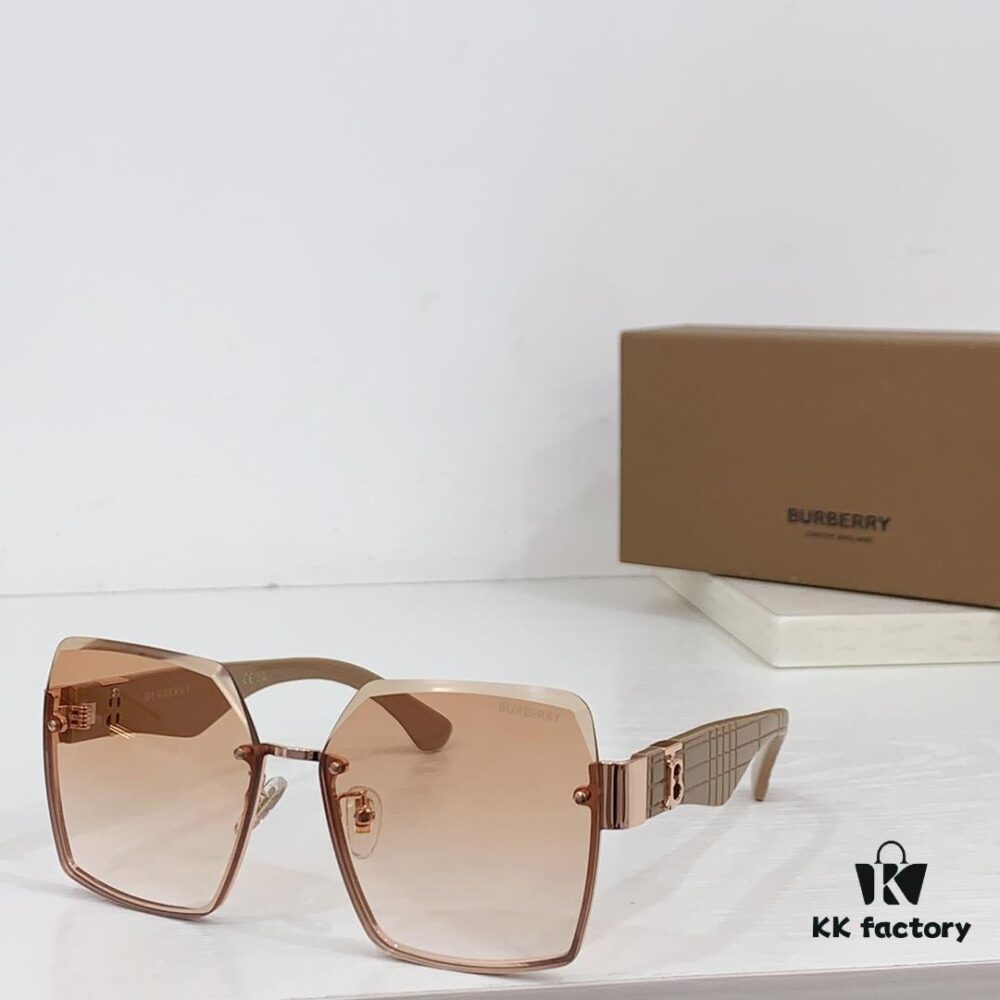 140 BURBERRY BE6009 Sunglasses