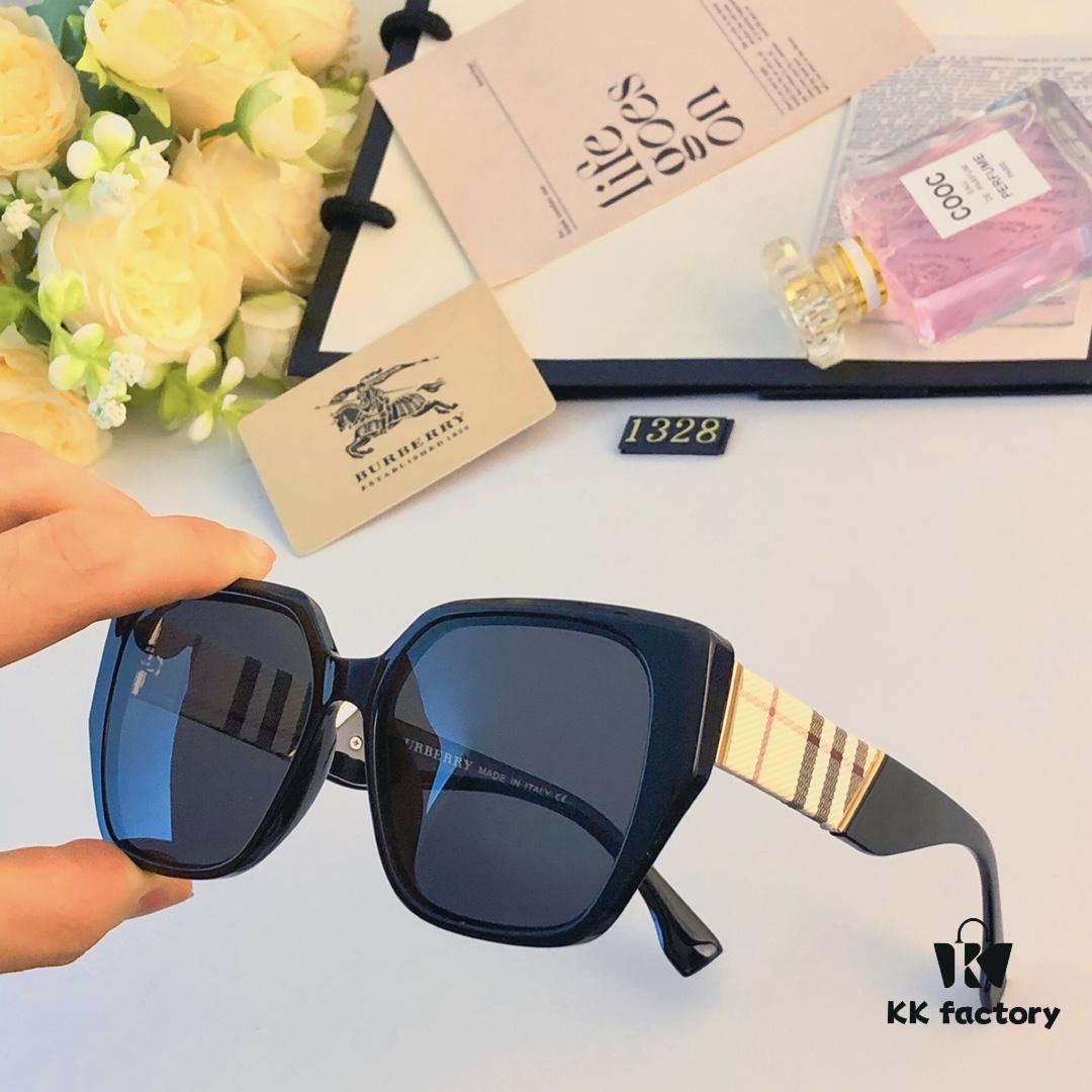 Burberry New 2024 Oversized Square Sunglasses for Women, Korean-style Fashionable Unisex Sun Glasses, Instagram-trending UV Protection Shades
