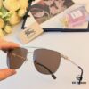 Burberry European and American Fashion Dual-Bridge Metal Men's Sunglasses, Trendy Pilot Shades for Street Photography and Driving