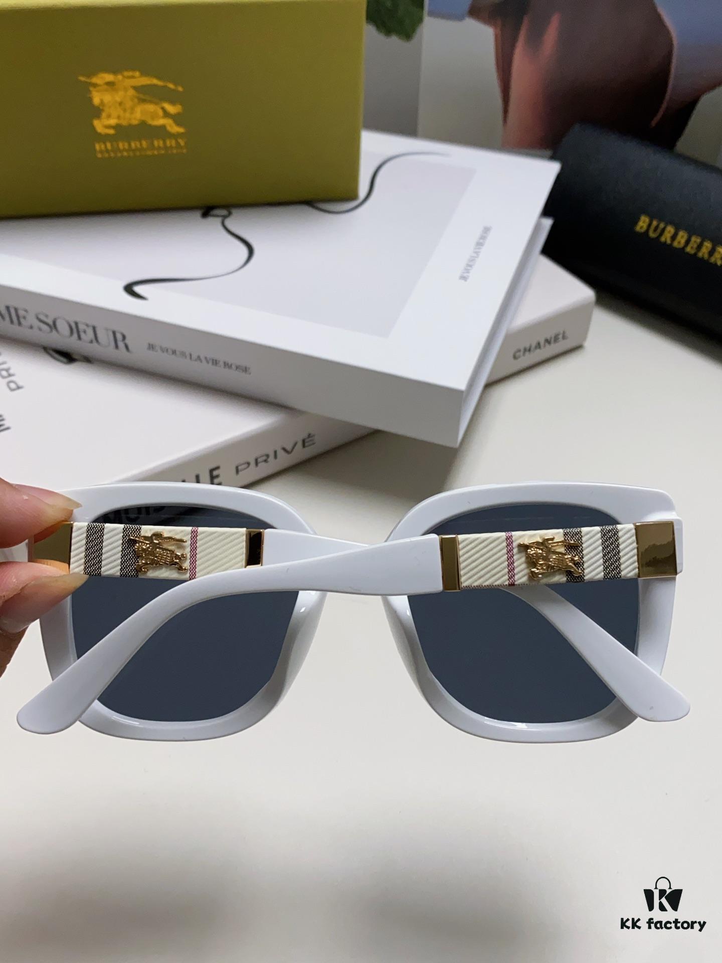 Burberry 2024 New Korean-Style Oversized Wide-Leg Designer Sunglasses Unisex Celebrity-Inspired Slimming Sun Glasses with Horse Logo and Classic Plaid Pattern