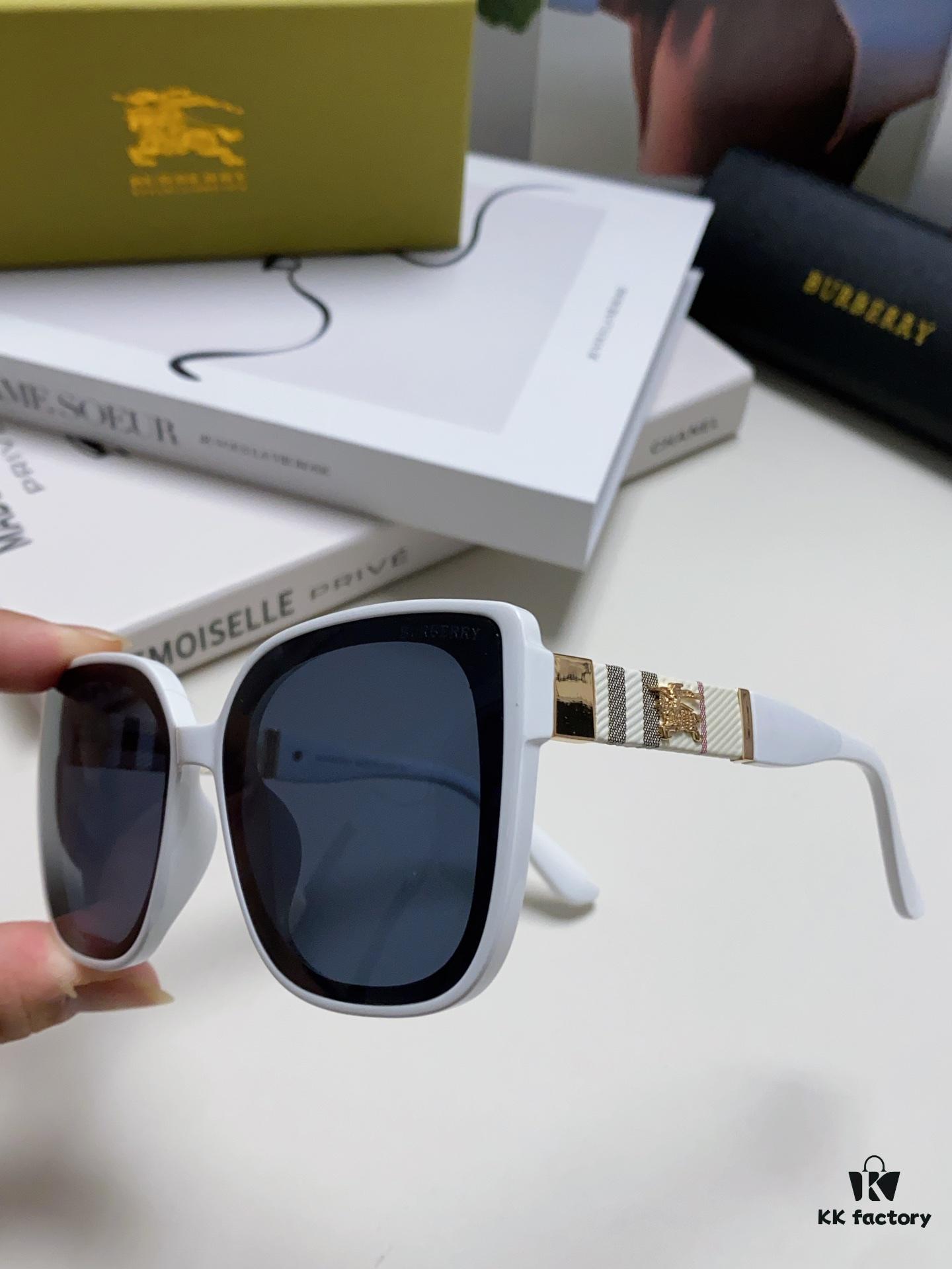 Burberry 2024 New Korean-Style Oversized Wide-Leg Designer Sunglasses Unisex Celebrity-Inspired Slimming Sun Glasses with Horse Logo and Classic Plaid Pattern