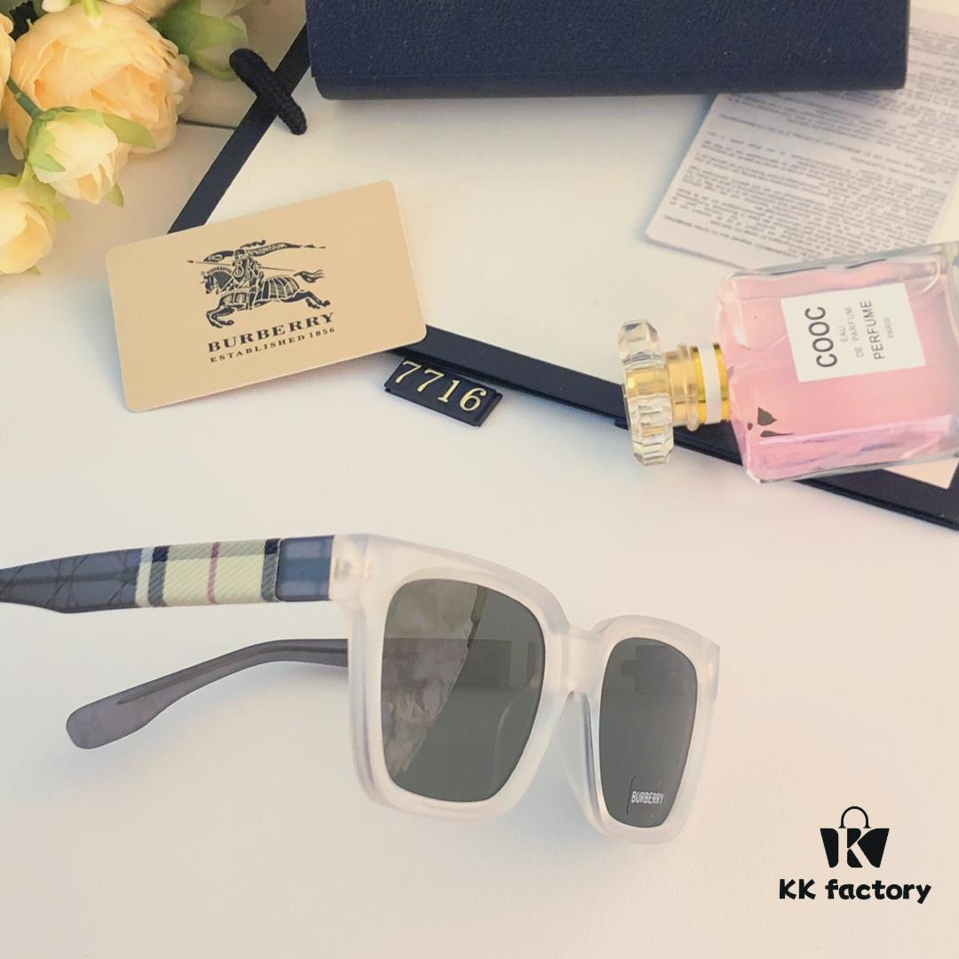 Burberry 2024 European and American Fashion Square Oversized Vintage Polarized Sunglasses with UV Protection, Stylish Unisex Sunglasses for Couples