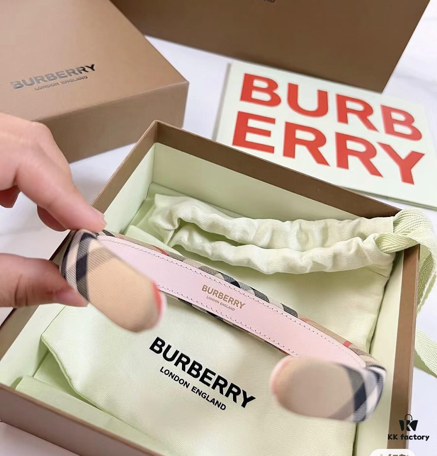 Hot Sale! Burberry Latest Bestseller Elastic Quality Hair Accessories, Sunglasses, Eyewear with Packaging