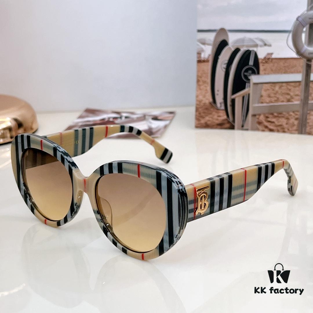 BURBERRY BE4298 Sunglasses