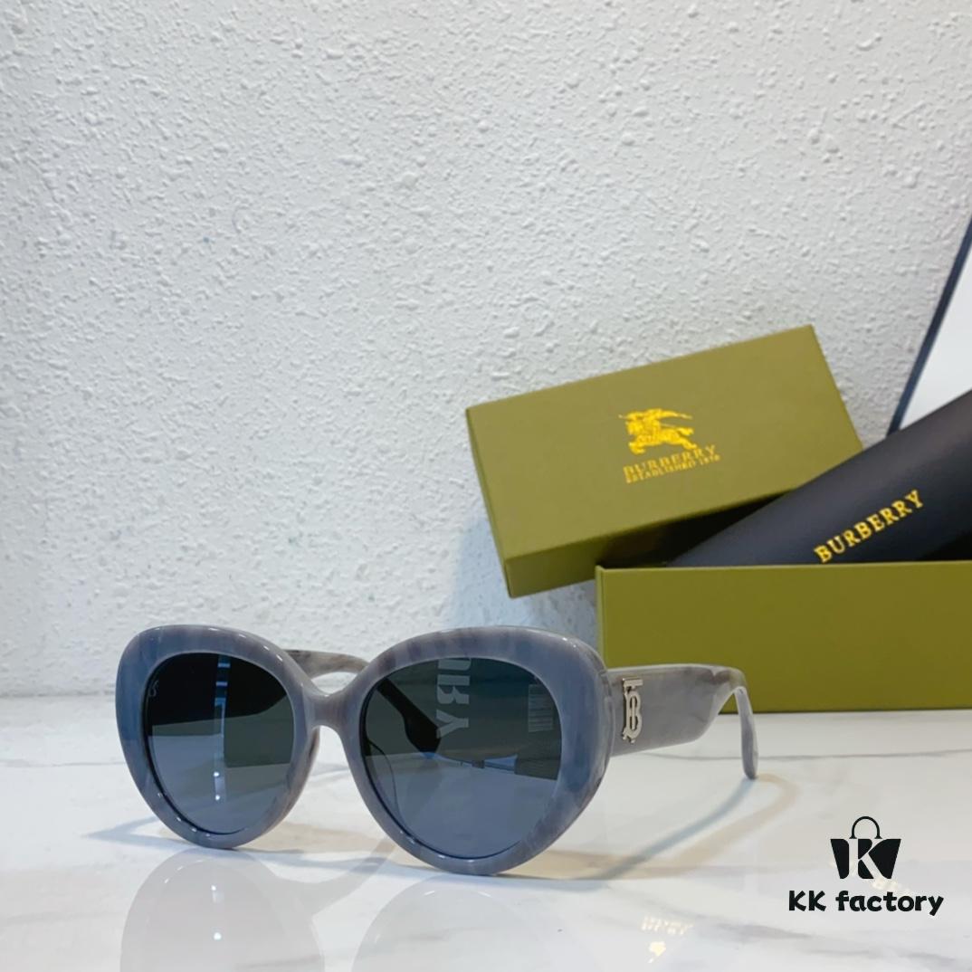 BURBERRY BE4298 Sunglasses