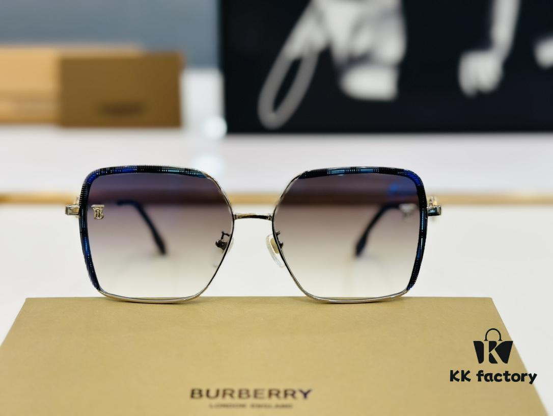 Trendy Burberry BE3128 Model – A Must-Have Accessory! Authentic TB Logo Design, Effortlessly Stylish. Size: 57□15-145