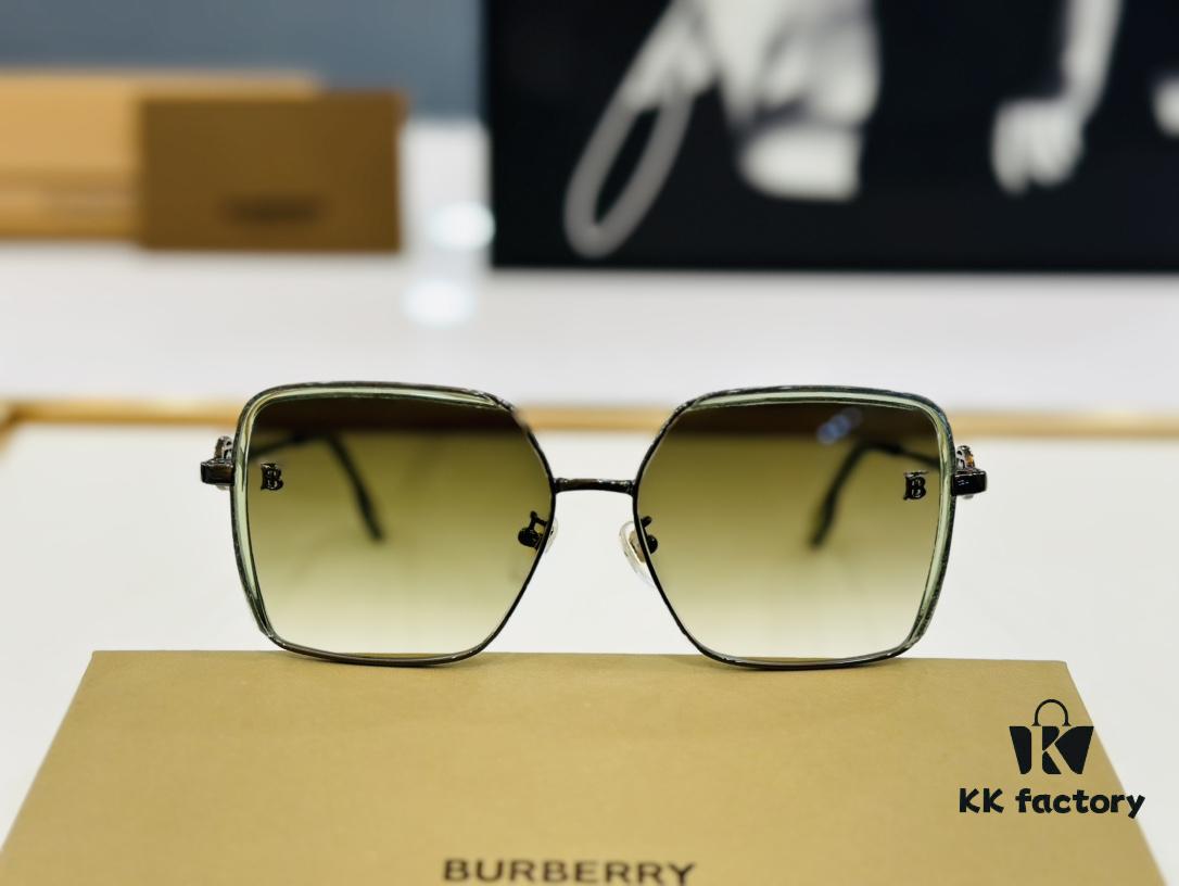 Trendy Burberry BE3128 Model – A Must-Have Accessory! Authentic TB Logo Design, Effortlessly Stylish. Size: 57□15-145