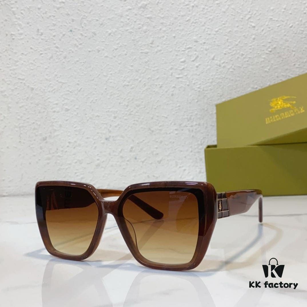 140 BURBERRY MOD: BE5392 Size: 61-15-145 Sunglasses