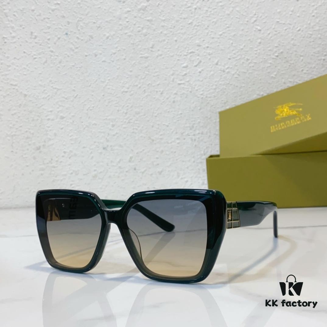 140 BURBERRY MOD: BE5392 Size: 61-15-145 Sunglasses