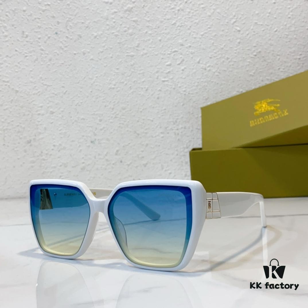140 BURBERRY MOD: BE5392 Size: 61-15-145 Sunglasses
