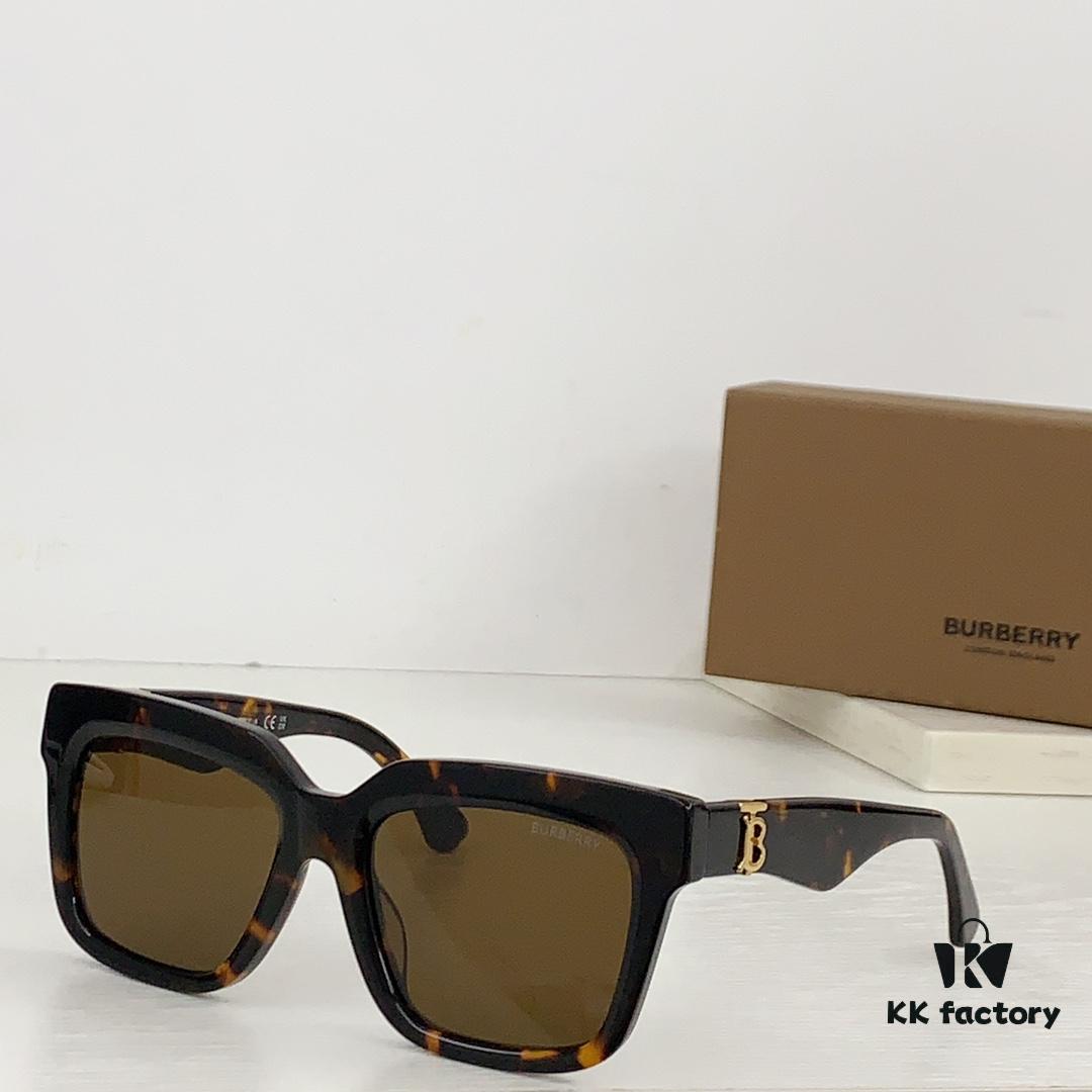 140 BURBERRY MOD: BE4419 Size: 54-18-145 Sunglasses