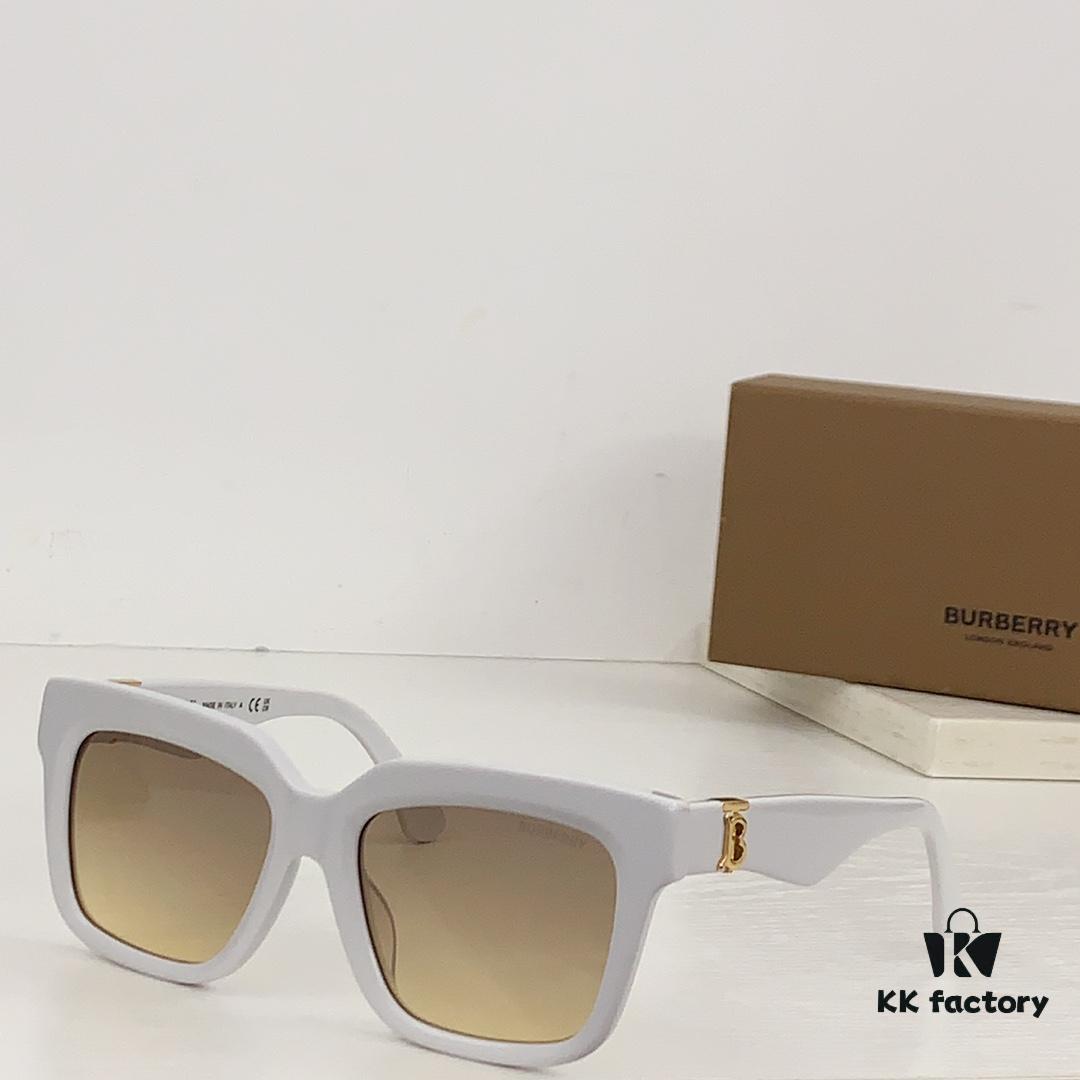 140 BURBERRY MOD: BE4419 Size: 54-18-145 Sunglasses