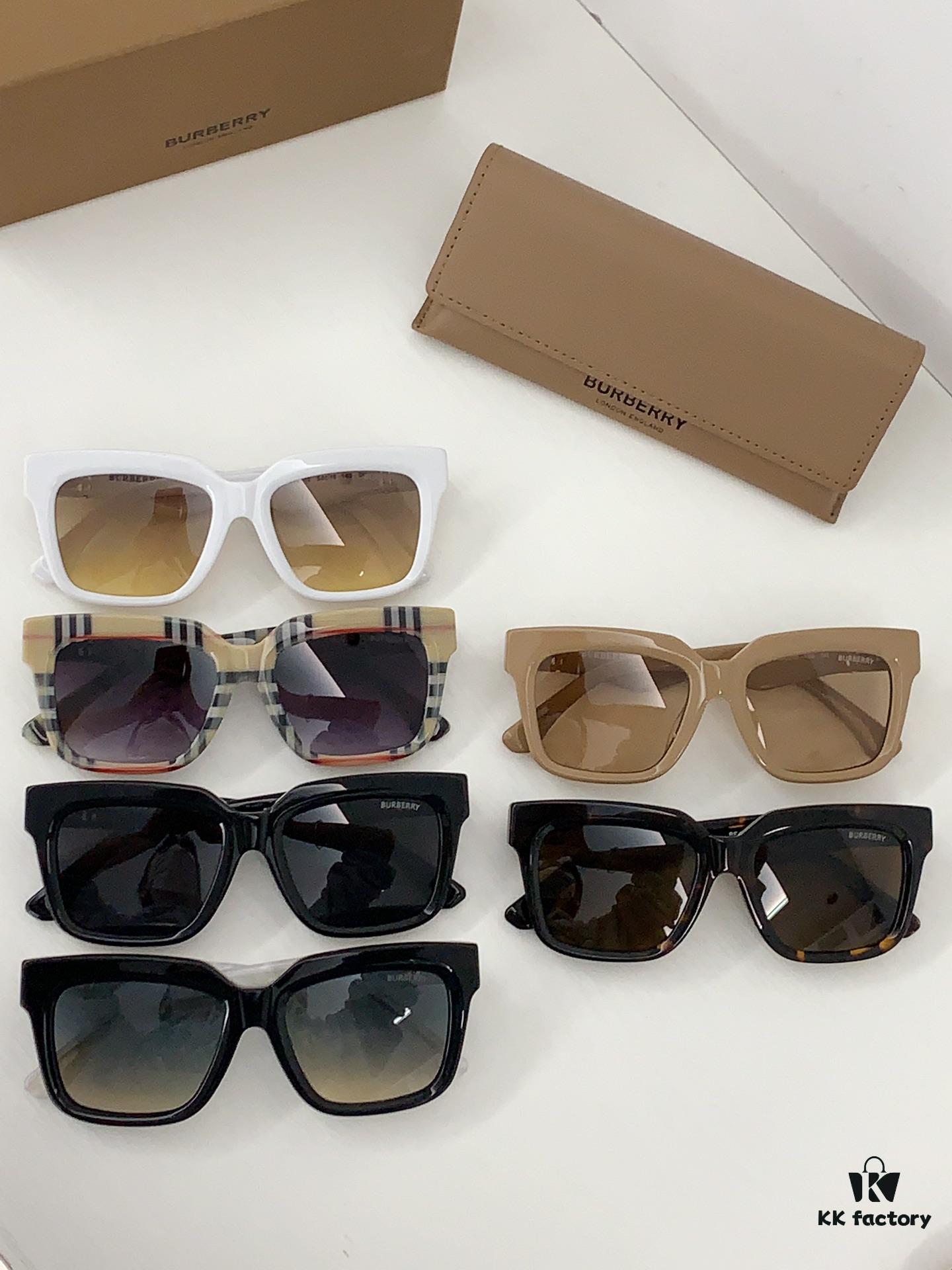 140 BURBERRY MOD: BE4419 Size: 54-18-145 Sunglasses