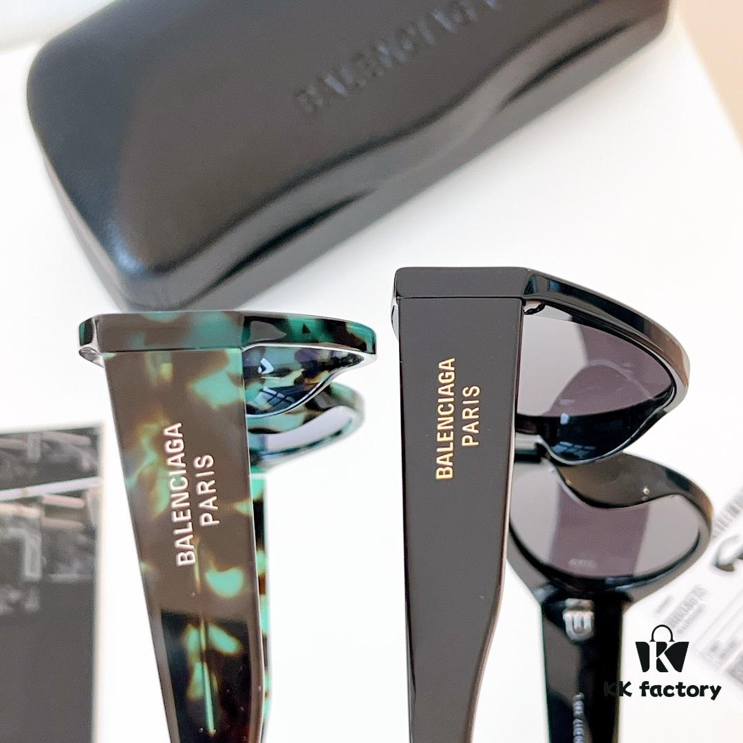 BALENCIAGA Sunglasses Model BB0367 Size 60-17-145