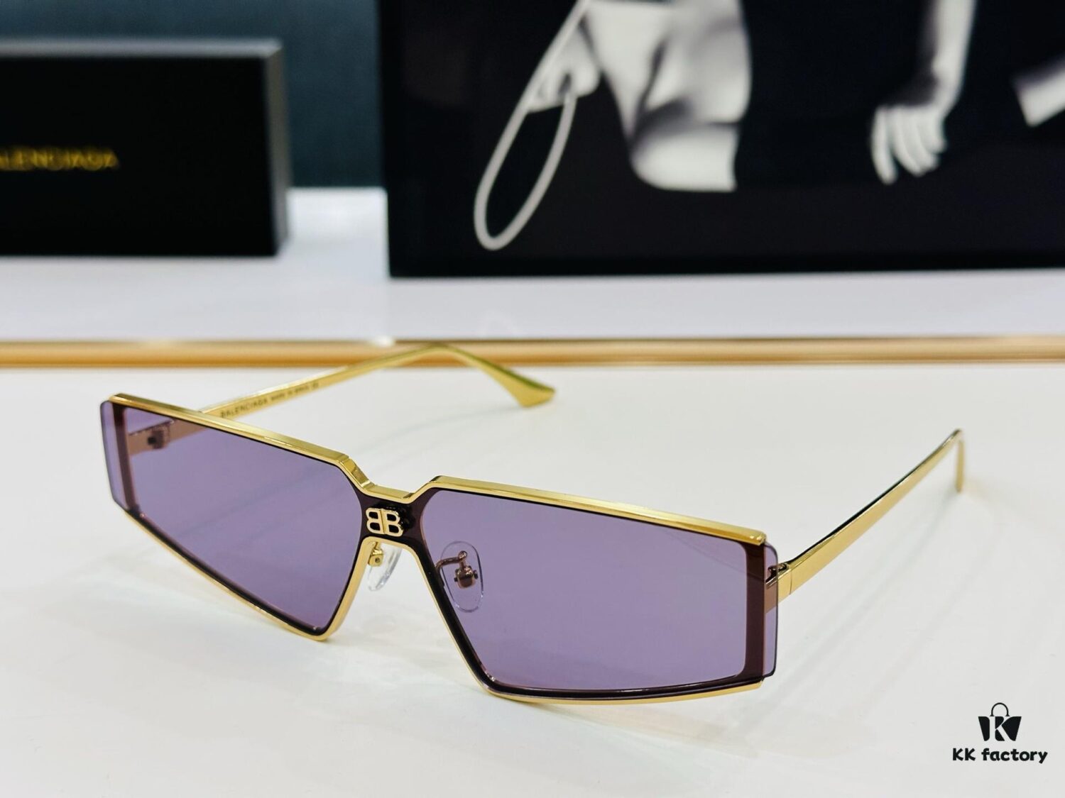 BALENCIAGA Balenciaga Latest Unique Design That Captivates at First Sight BB0192S Size: 62□13-145