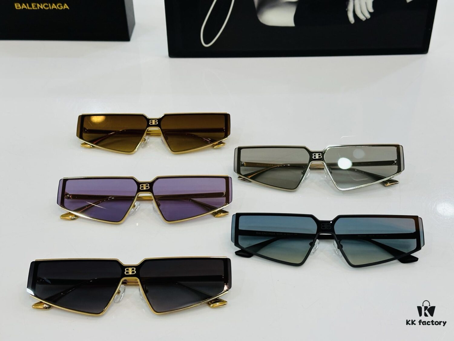 BALENCIAGA Balenciaga Latest Unique Design That Captivates at First Sight BB0192S Size: 62□13-145