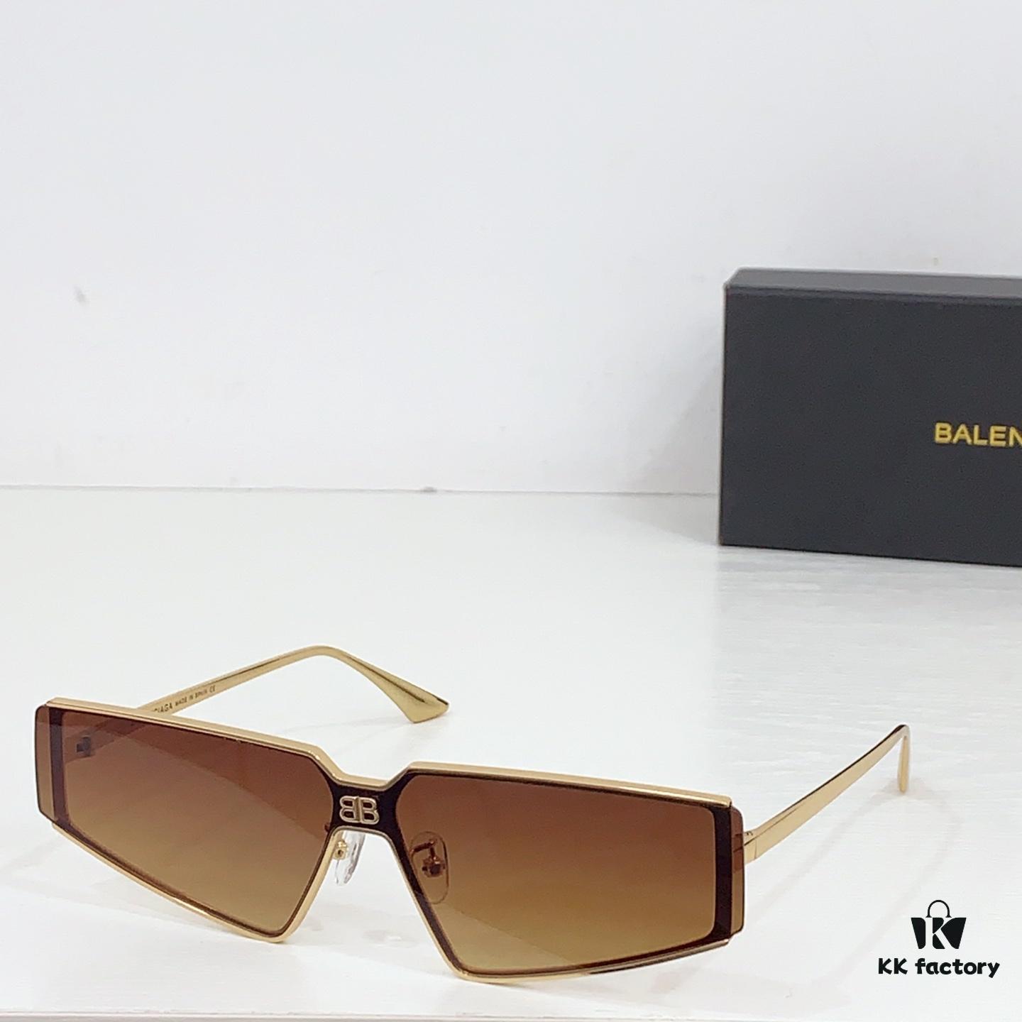 135 BALENCIAGA MOD: BB0192S Size: 62-13 145 Sunglasses