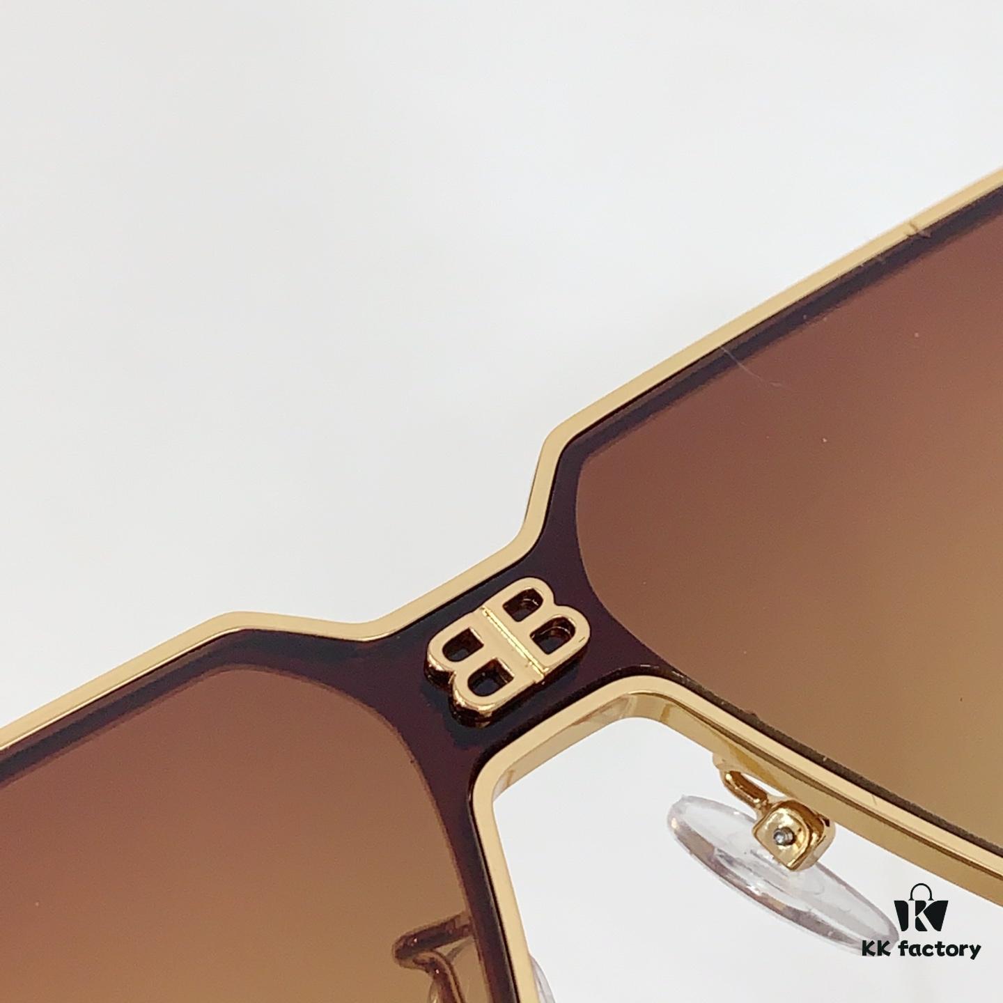 135 BALENCIAGA MOD: BB0192S Size: 62-13 145 Sunglasses