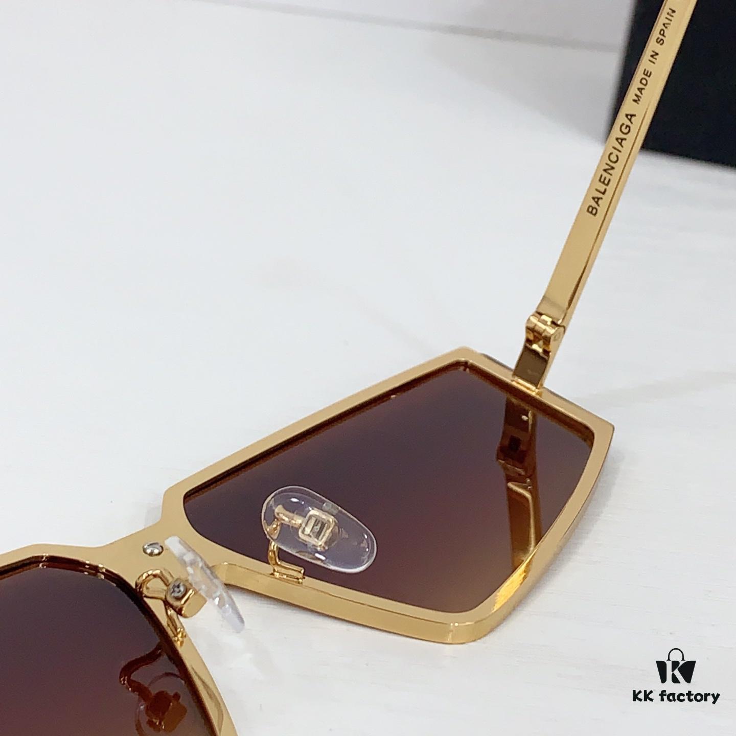 135 BALENCIAGA MOD: BB0192S Size: 62-13 145 Sunglasses