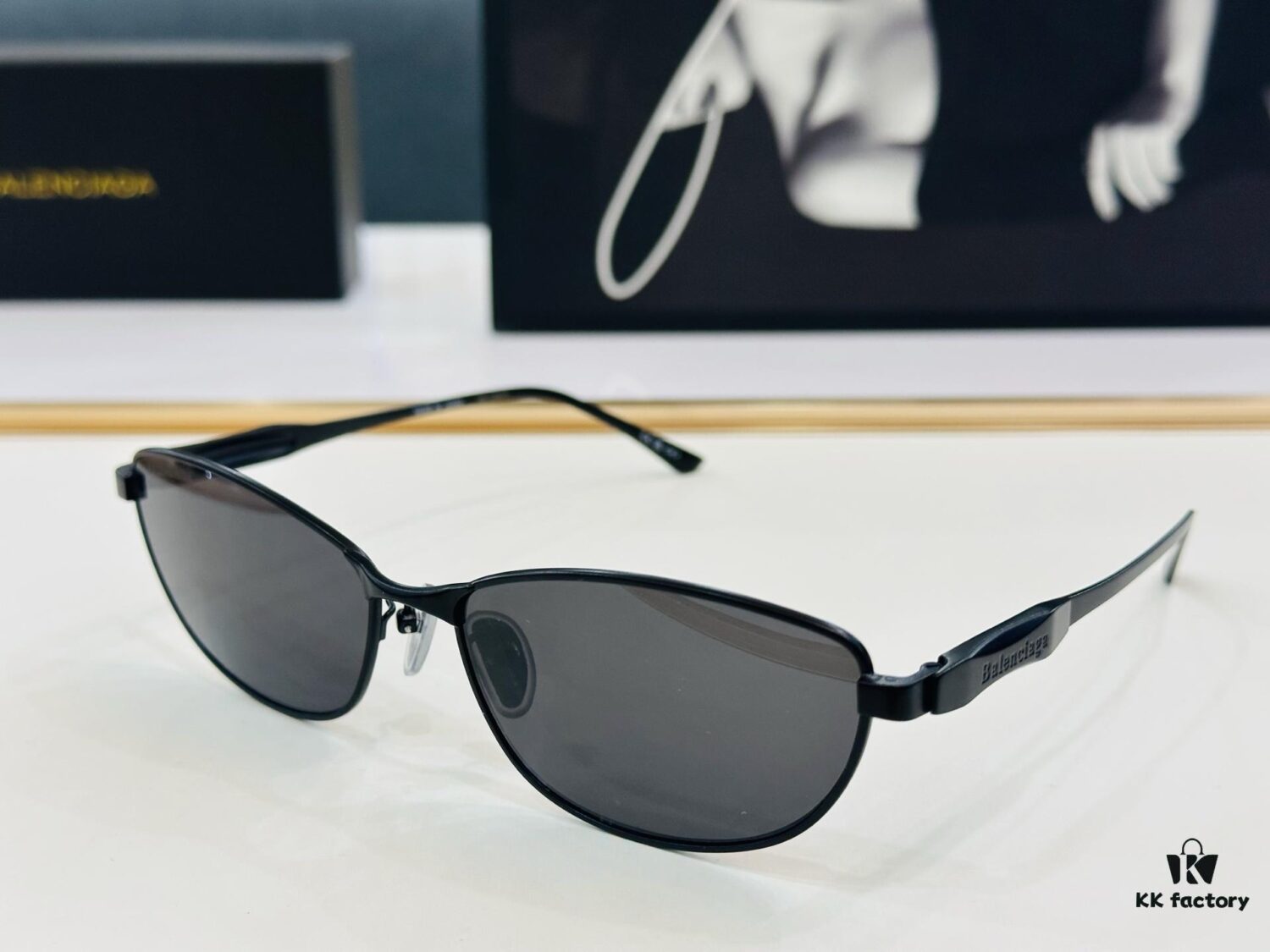 BALENCIAGA Balenciaga Latest Unique Design That Captivates at First Sight BB0357SA Size: 62□15-145