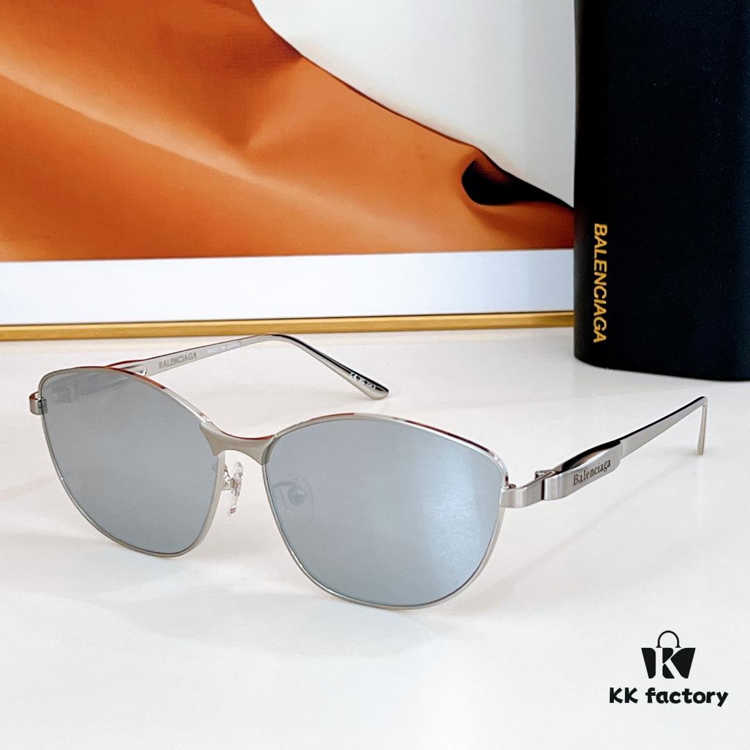 135 VALENCIAGA Sunglasses MOD: BB0358SK Size: 62□14-145