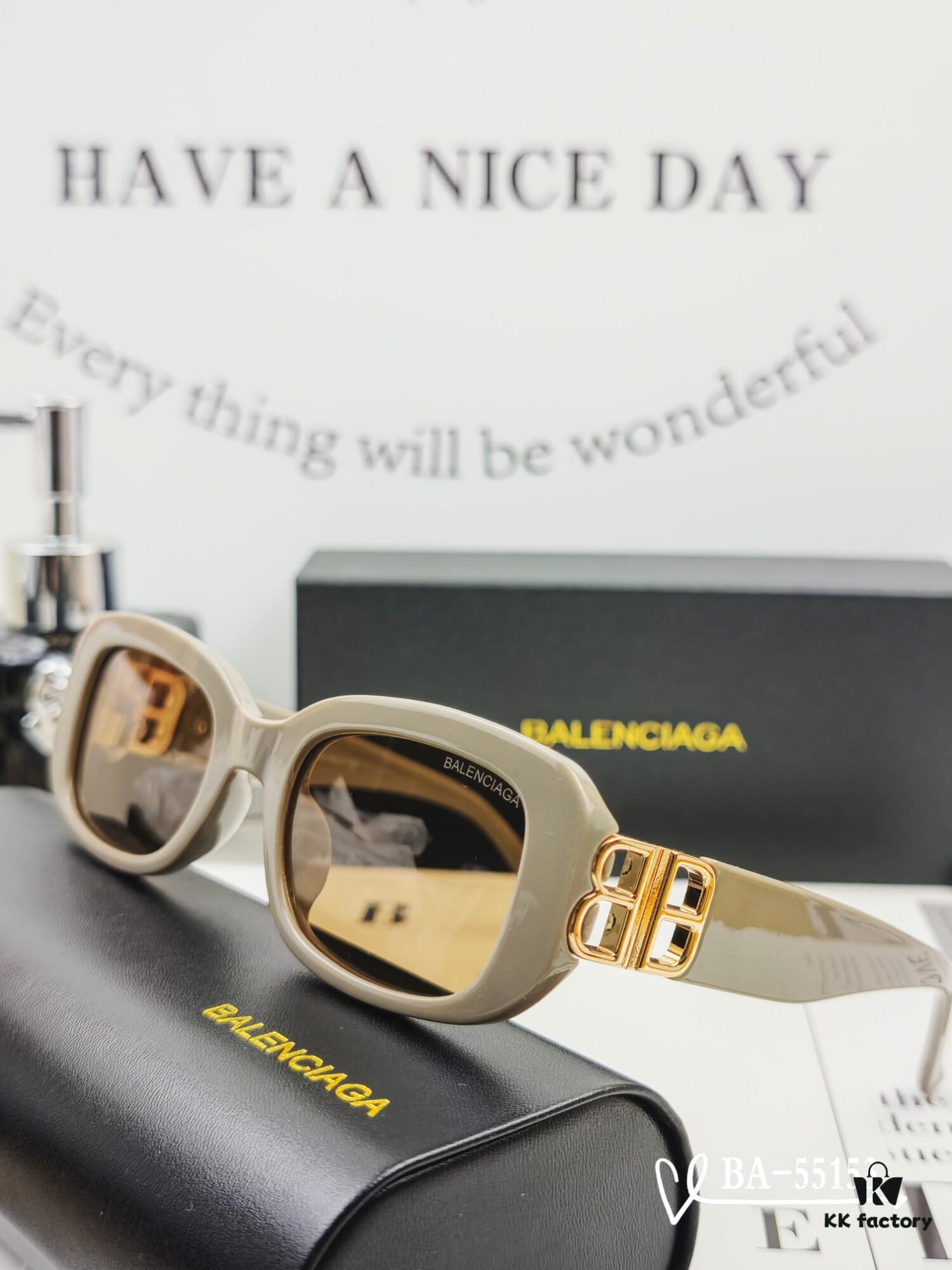 Balenciaga × Polaroid Resin Lens Sunglasses, Lightweight TR Frame, Size 65-13-145, Fashionable UV-Protective Sun Protection for Travel and Daily Wear