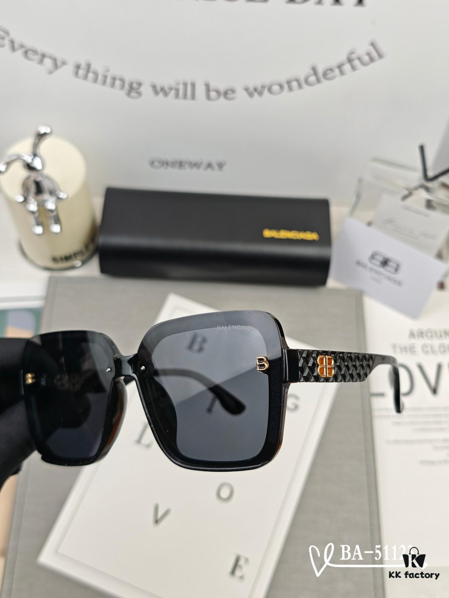 Balenciaga × Polaroid Resin Lens Sunglasses, Lightweight TR Frame, Fashionable UV Protection Sun Glasses for Driving and Travel