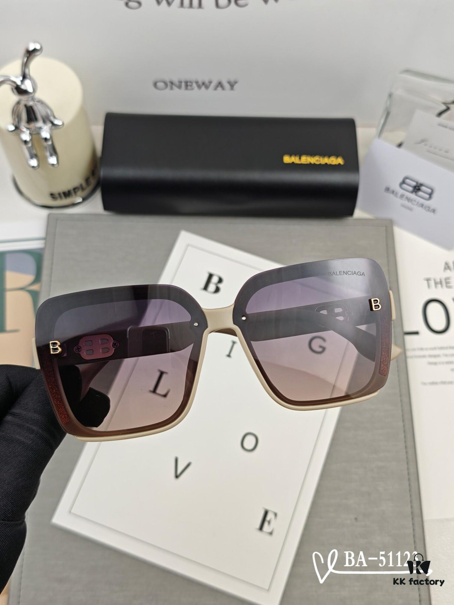 Balenciaga × Polaroid Resin Lens Sunglasses, Lightweight TR Frame, Fashionable UV Protection Sun Glasses for Driving and Travel