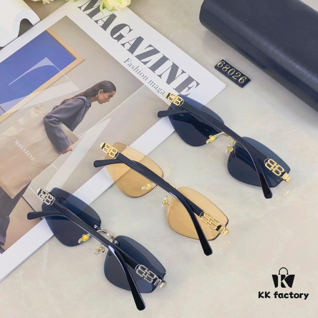 Balenciaga New Fashion Sunglasses Unisex Stylish and Trendy Shades for Casual Wear and Travel