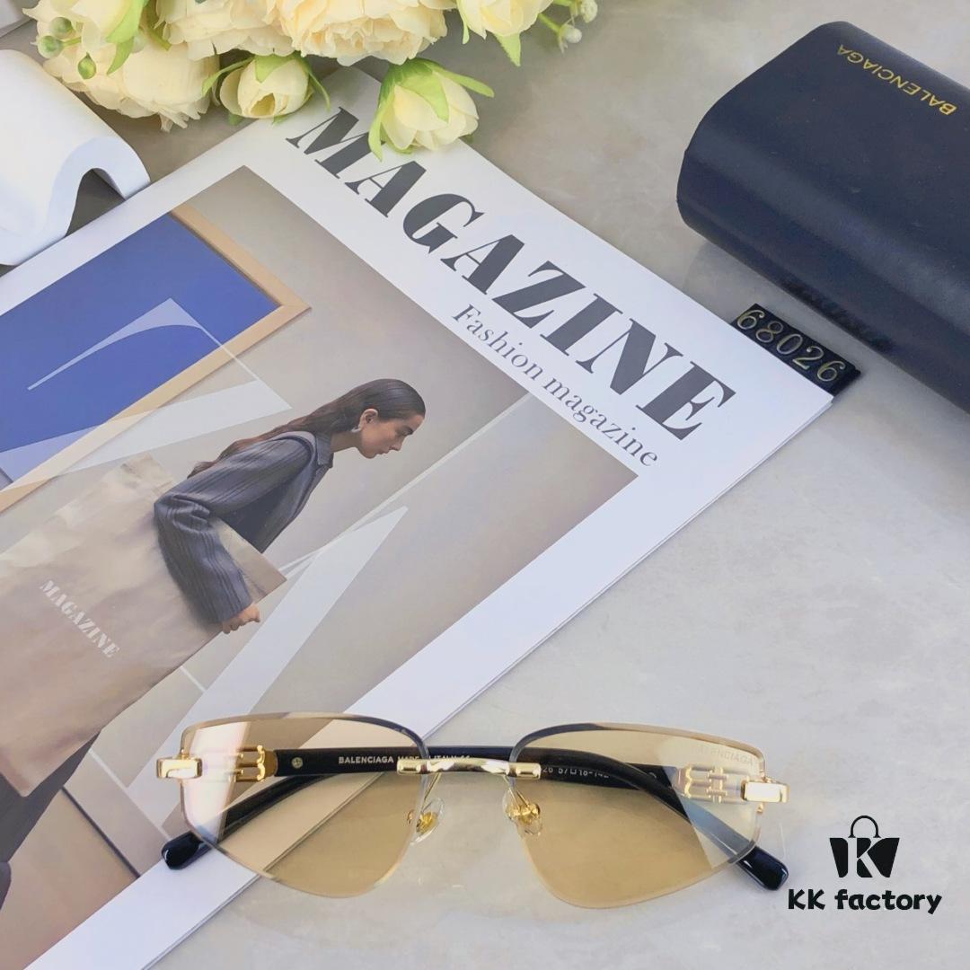 Balenciaga New Fashion Sunglasses Unisex Stylish and Trendy Shades for Casual Wear and Travel