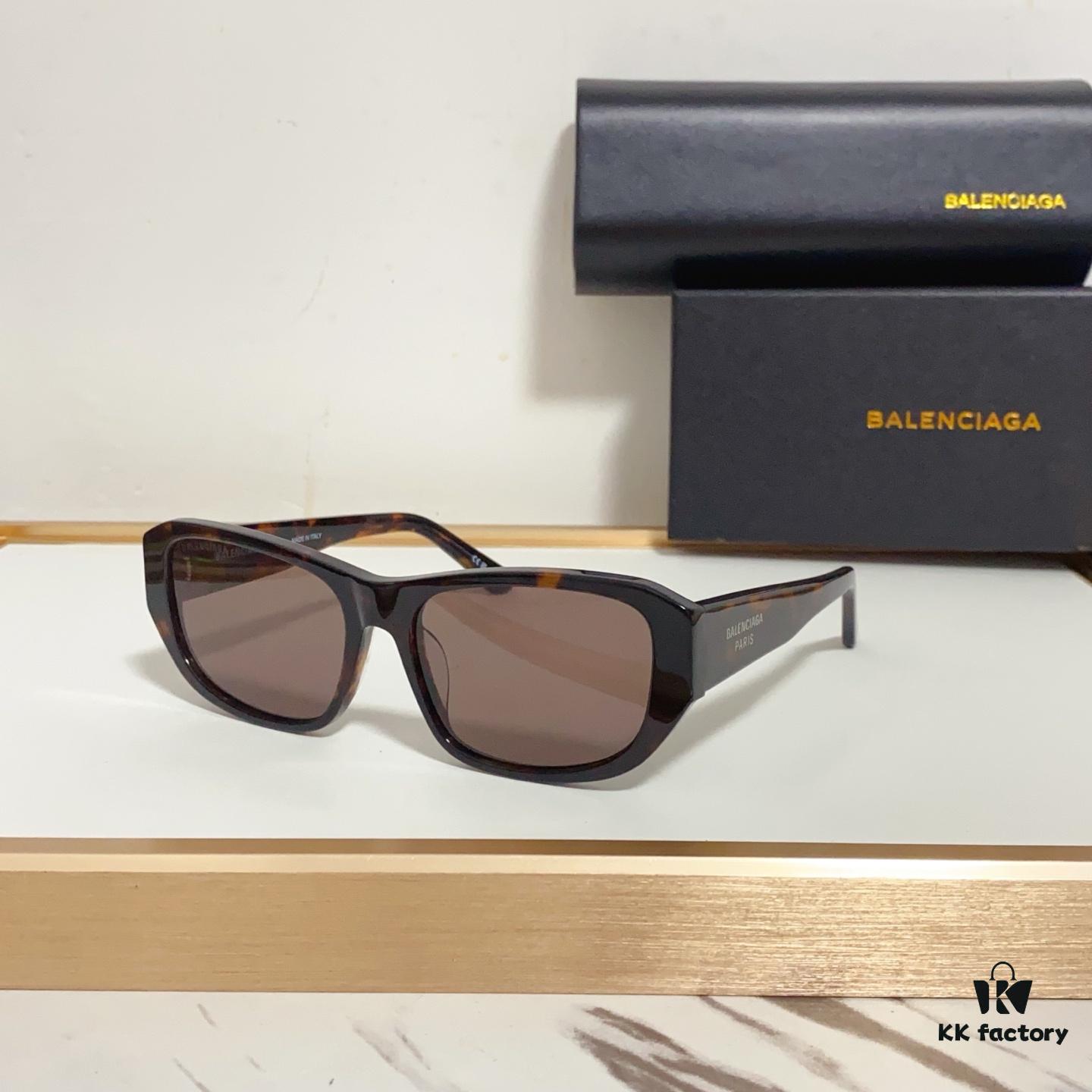 140 BALENCIAGA MOD: BB0365S SIZE: 57□17-145