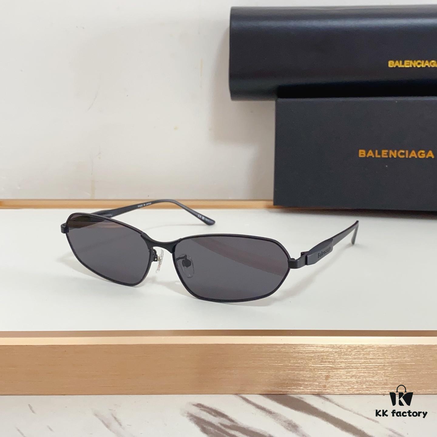 140 Balenciaga BB0355S Sculptural Metal-Temple Futuristic Oval Frame Sunglasses