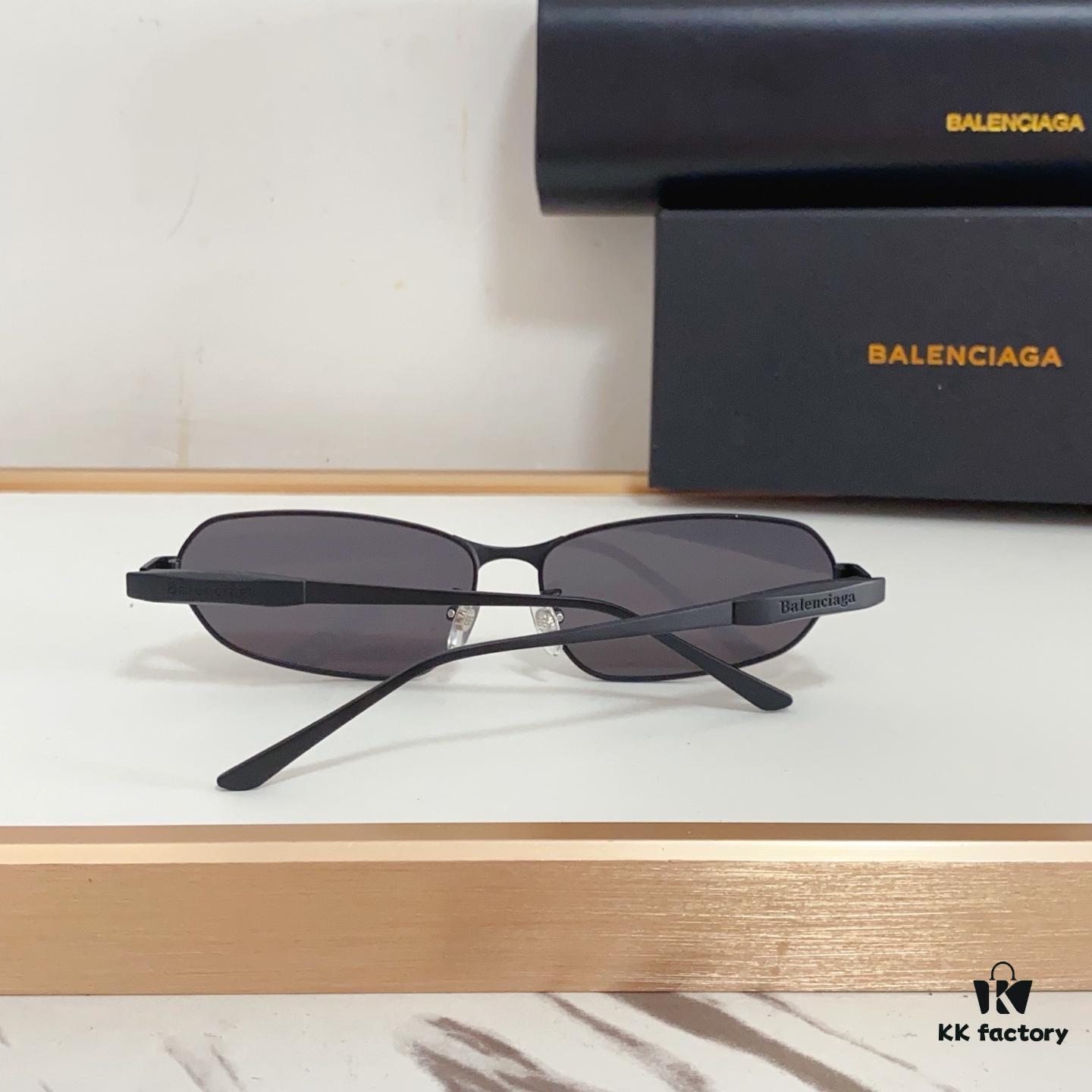 140 Balenciaga BB0355S Sculptural Metal-Temple Futuristic Oval Frame Sunglasses