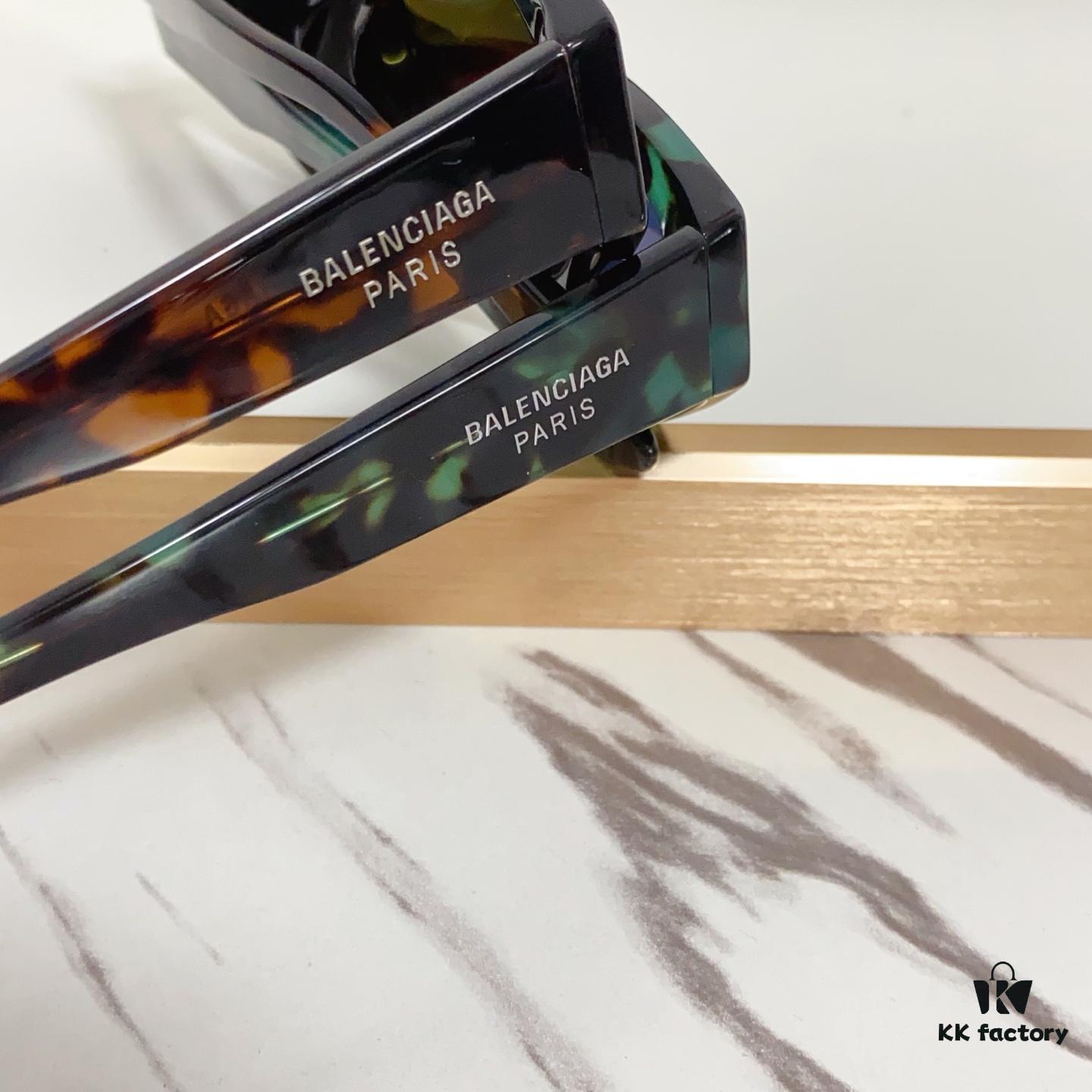 140 BALENCIAGA BB0367 Sunglasses