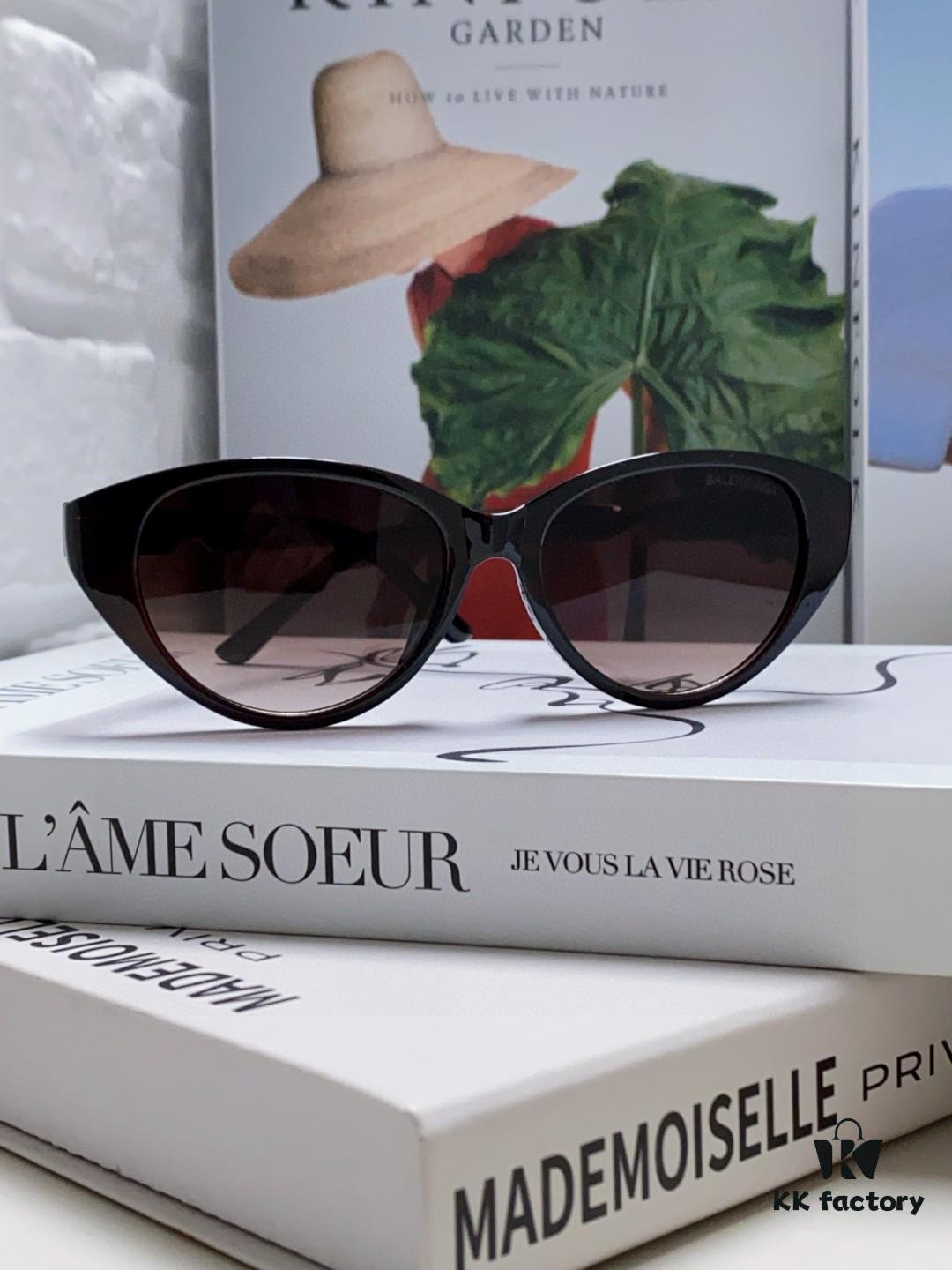 BALENCIAGA Balenciaga Latest Unique Frame Design Instantly Love at First Sight Minimalist Small Frame High-Quality Eyewear Sunglasses