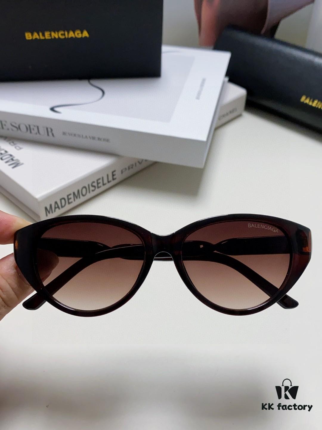 BALENCIAGA Balenciaga Latest Unique Frame Design Instantly Love at First Sight Minimalist Small Frame High-Quality Eyewear Sunglasses