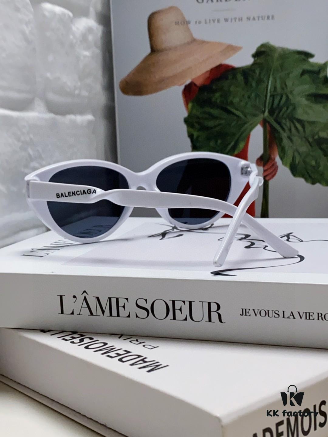BALENCIAGA Balenciaga Latest Unique Frame Design Instantly Love at First Sight Minimalist Small Frame High-Quality Eyewear Sunglasses