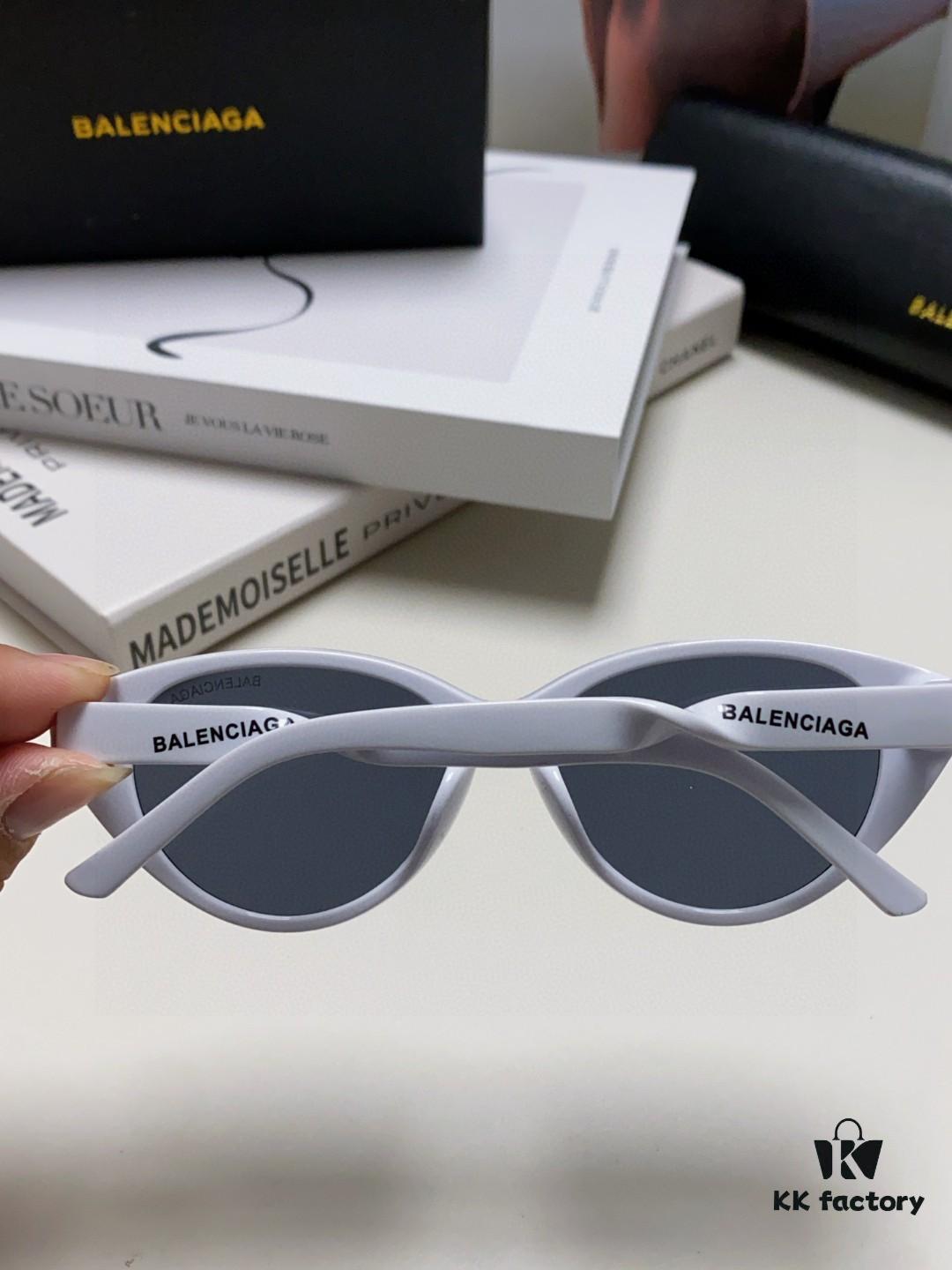BALENCIAGA Balenciaga Latest Unique Frame Design Instantly Love at First Sight Minimalist Small Frame High-Quality Eyewear Sunglasses