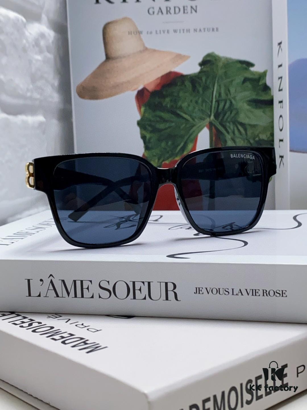 BALENCIAGA Balenciaga Latest Unique Frame Design Instantly Eye-Catching Minimalist Small Frame High-Quality Eyewear Sunglasses