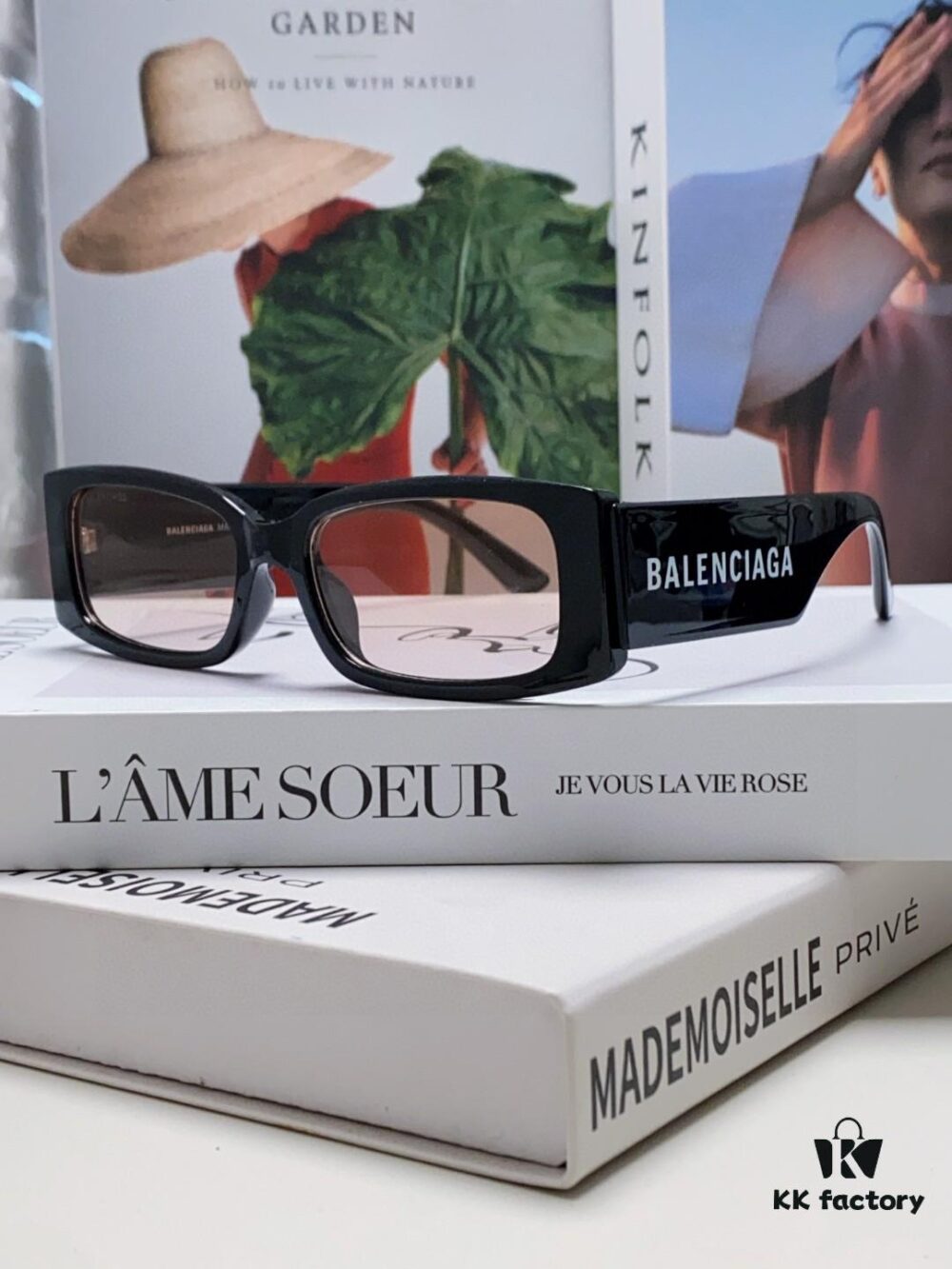 Balenciaga 2025 Spring/Summer New Arrival Futuristic Sunglasses Unisex Sports Fashion Minimalist Style