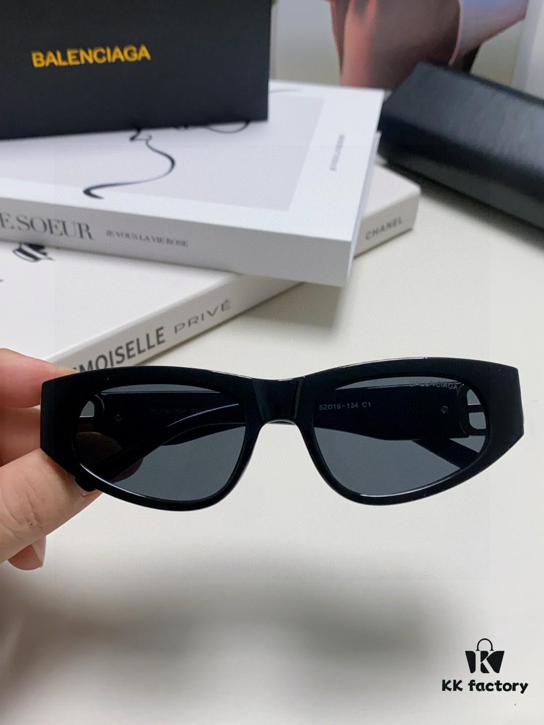 Balenciaga Black Sunglasses Double B Streetwear Women's Summer Sun Glasses 2025 New Arrival Hip-Hop Retro Fashion High-End UV Protection Sunglasses
