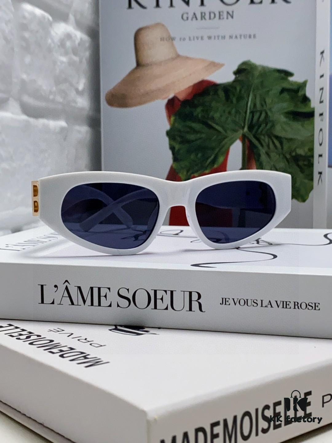 Balenciaga Black Sunglasses Double B Streetwear Style Women's Summer Sun Glasses Ins 2025 New Hip-Hop Retro Fashion High-End UV Protection Sunglasses