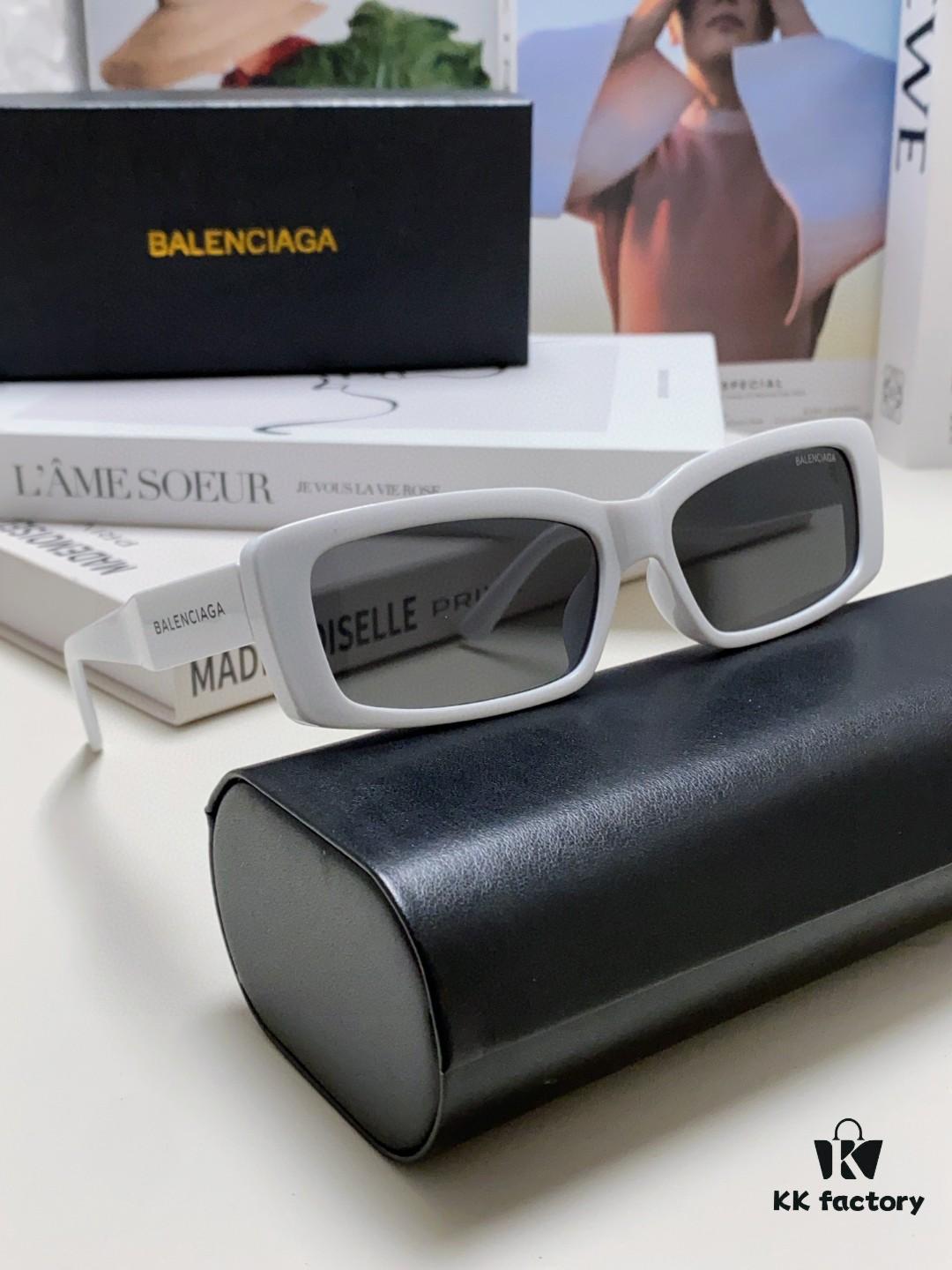 Balenciaga 2025 New Arrival European and American Fashion Statement Square Sunglasses, Instagram-Trending Rectangular Sun Glasses with Wide Lettering, Avant-Garde Unisex Eyewear