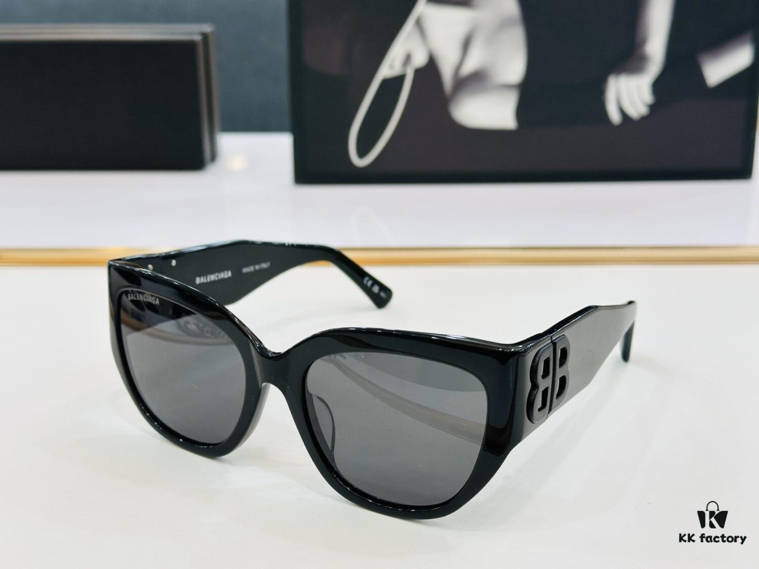 BALENCIAGA BB0323SK Size 55□19-125, Unique and Stylish Design, Highly Versatile Sunglasses