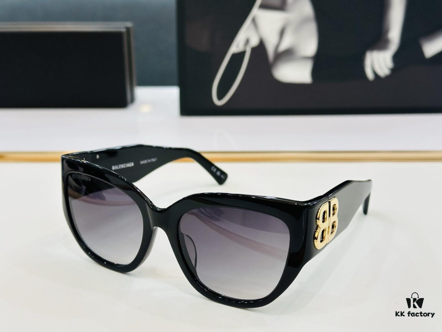 BALENCIAGA BB0323SK Size 55□19-125, Unique and Stylish Design, Highly Versatile Sunglasses