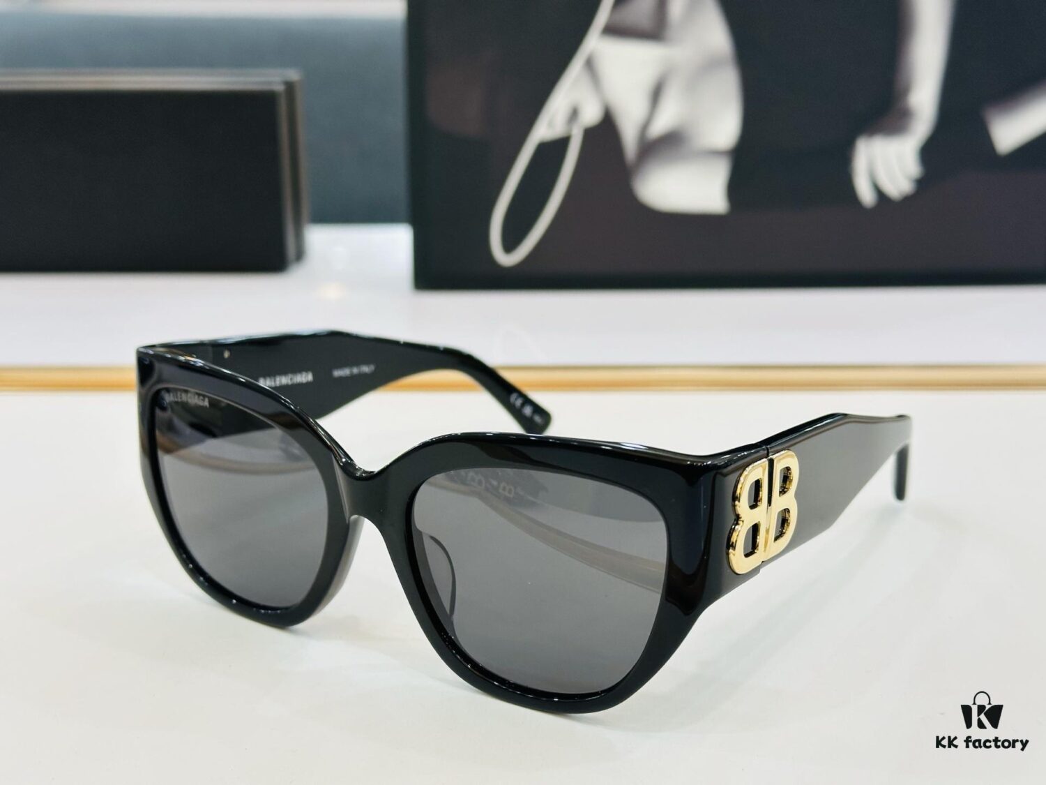 BALENCIAGA BB0323SK Size 55□19-125, Unique and Stylish Design, Highly Versatile Sunglasses